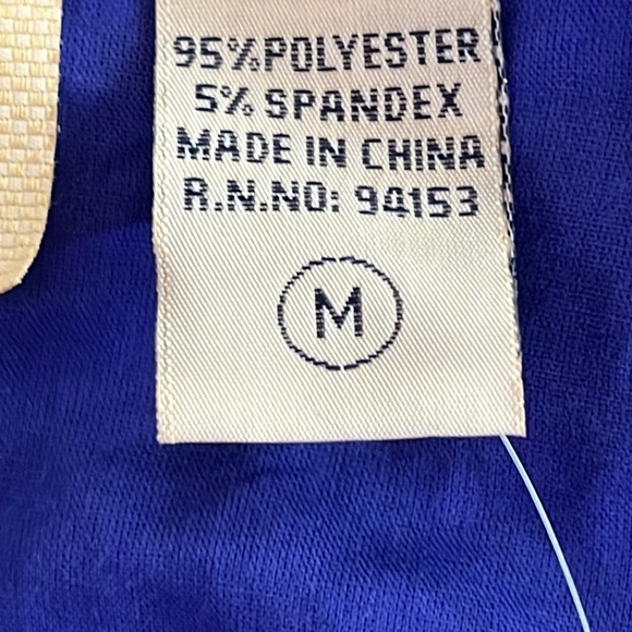 NWT Life Style Women’s Short Sleeve Life Style Shark Bite Top Size M - Picture 4 of 5